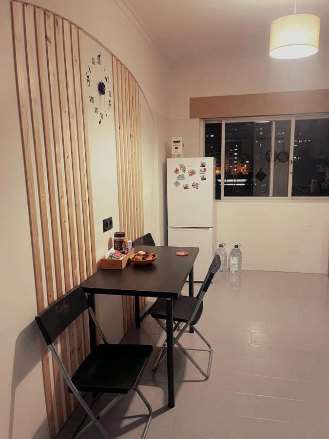 Rooms 10 Mins Walk From Train Station! Agualva-Cacem Екстериор снимка