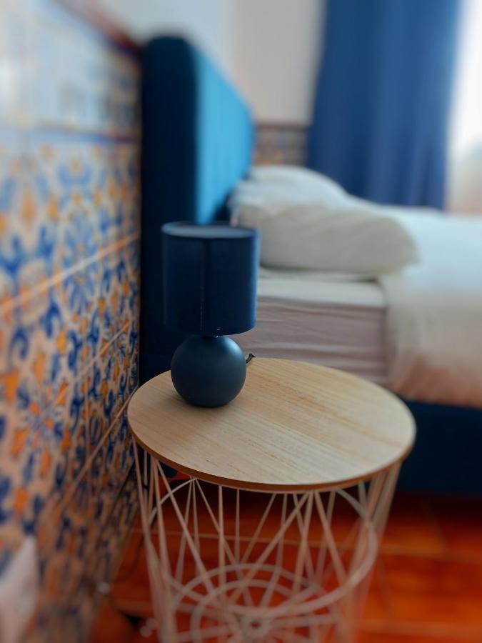 Rooms 10 Mins Walk From Train Station! Agualva-Cacem Екстериор снимка