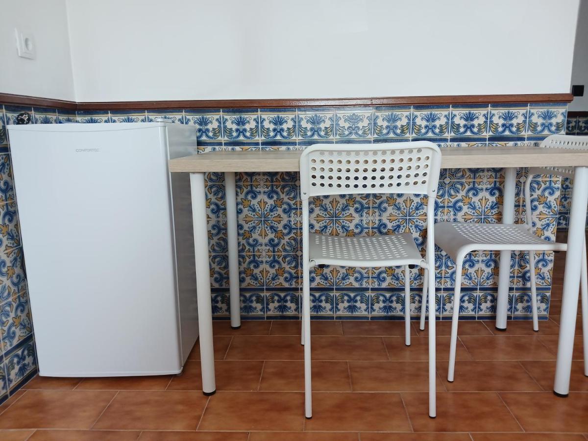 Rooms 10 Mins Walk From Train Station! Agualva-Cacem Екстериор снимка