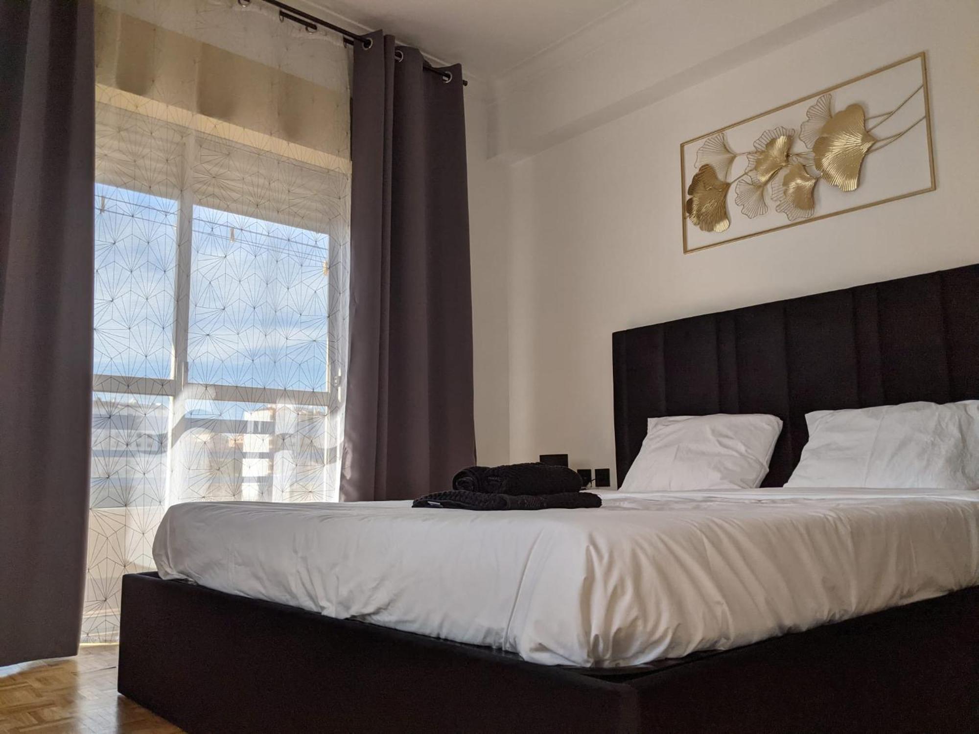 Rooms 10 Mins Walk From Train Station! Agualva-Cacem Екстериор снимка