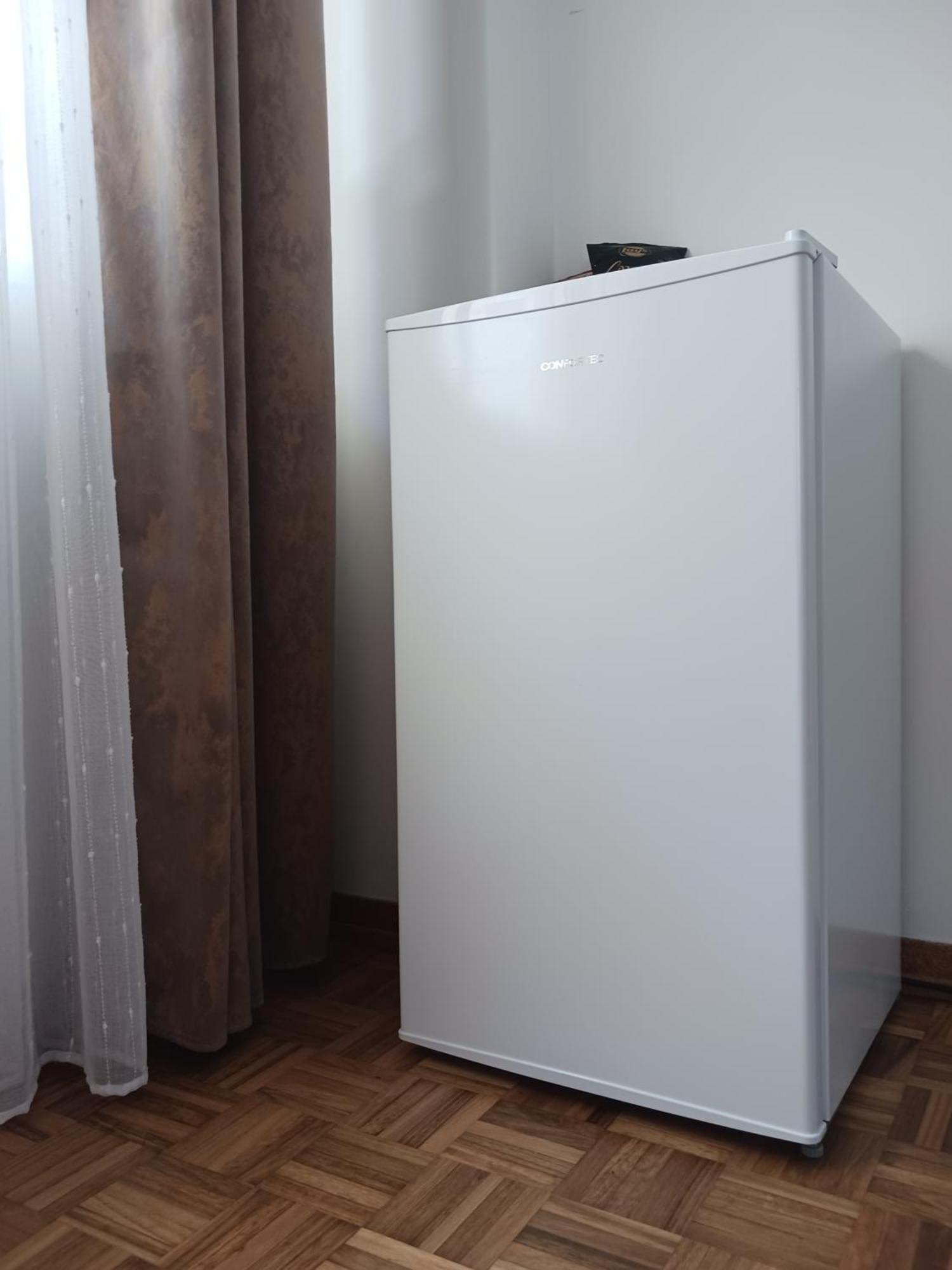 Rooms 10 Mins Walk From Train Station! Agualva-Cacem Екстериор снимка